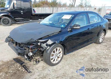 2011 Volkswagen Jetta 2.5L Sel z USA, uszkodzony, nr VIN 3VWLZ7AJ4BM331681